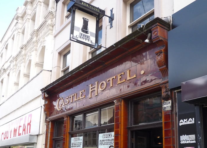 The best live music bars and small gig venues in Manchester