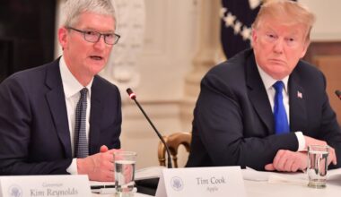 Trump threatens 25% tariff on iPhones iPhones made outside of the United States