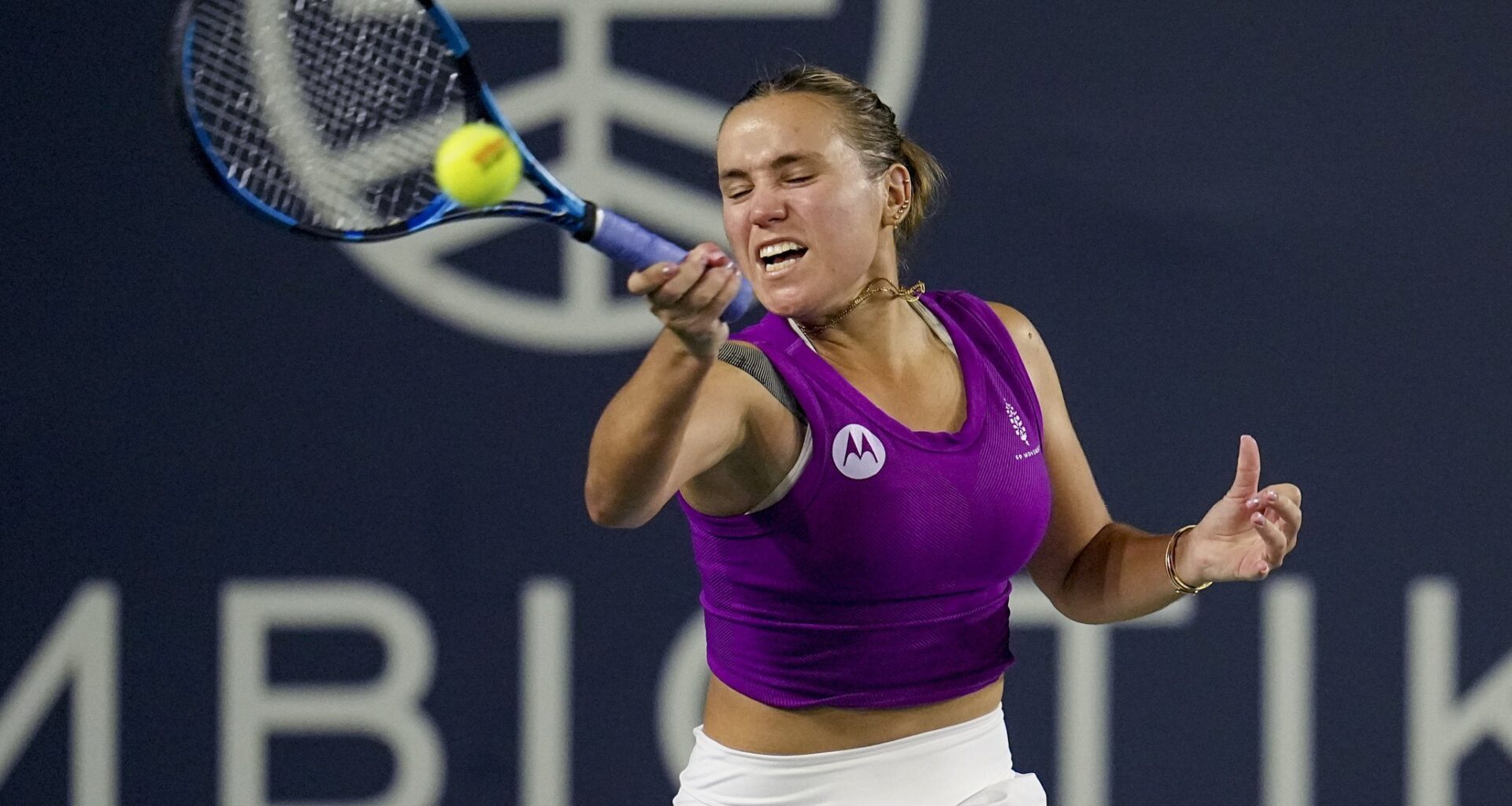 Sofia Kenin in action at the WTA San Diego Open.