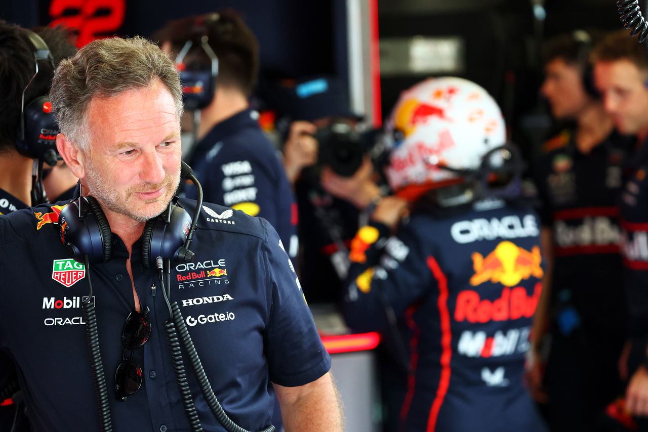 Christian Horner swerves denial in response to Ferrari F1 switch rumours
