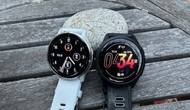 The Garmin Venu 3 (left) and Forerunner 265 (right) side-by-side