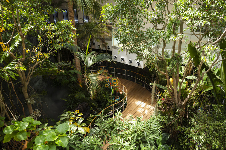 On Designing National Pavilions: Power and Identity at Universal Exhibitions - Image 10 of 15