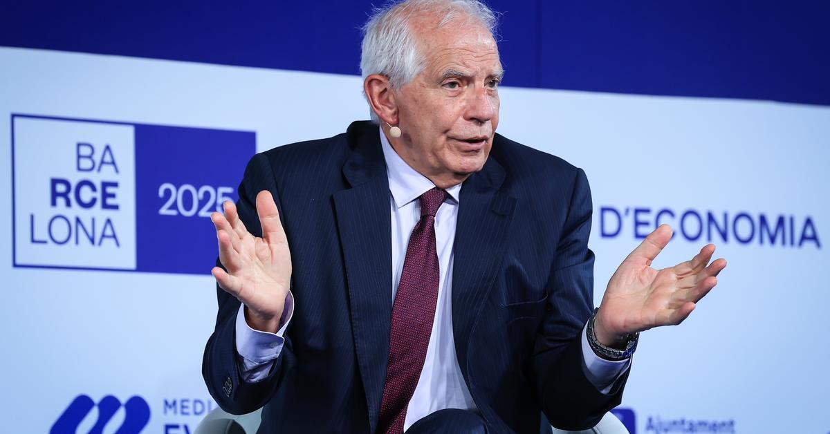Josep Borrell (Cidob) urges France and Germany to lead the creation of a European defense outside the European Union.