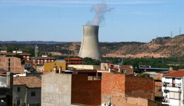 After Spain's blackout, questions about renewable energy are back