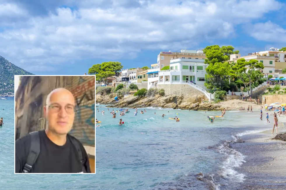 @alex.jastravel and beach in Spain