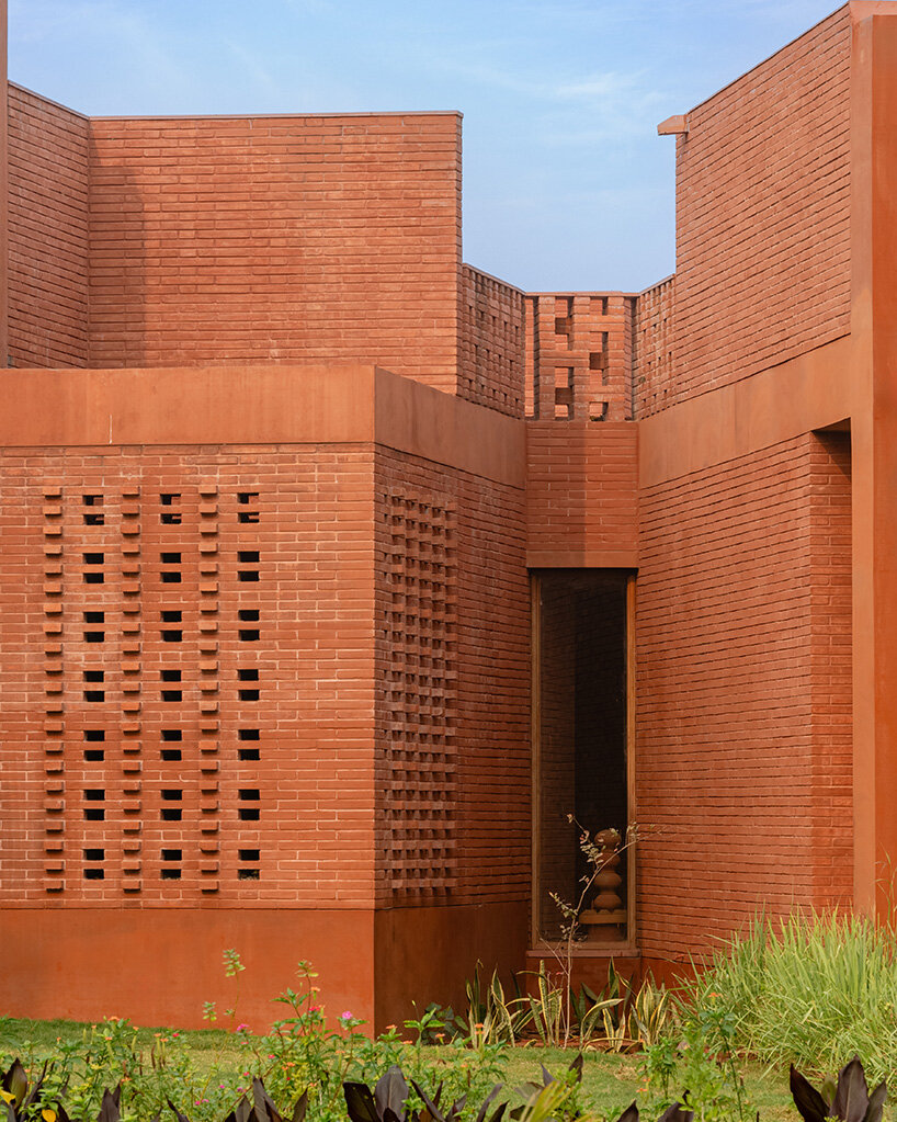 alloa hills studio sangath