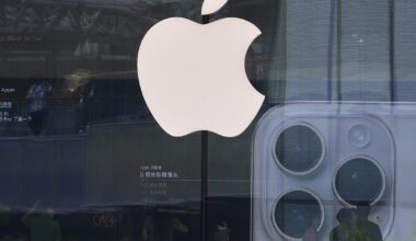 Trump threatens more tariffs on Apple, European Union