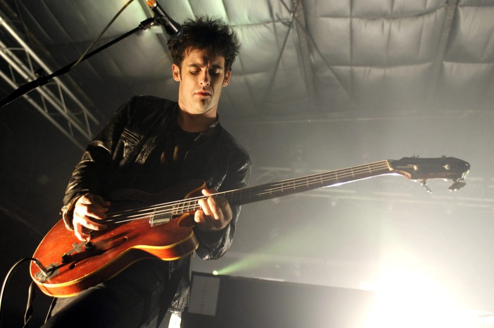 Robert Levon Been of Black Rebel Motorcycle Club performing.
