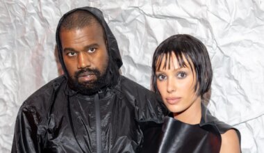 Bianca Censori & Her Sister Enjoy Spain With Kanye West
