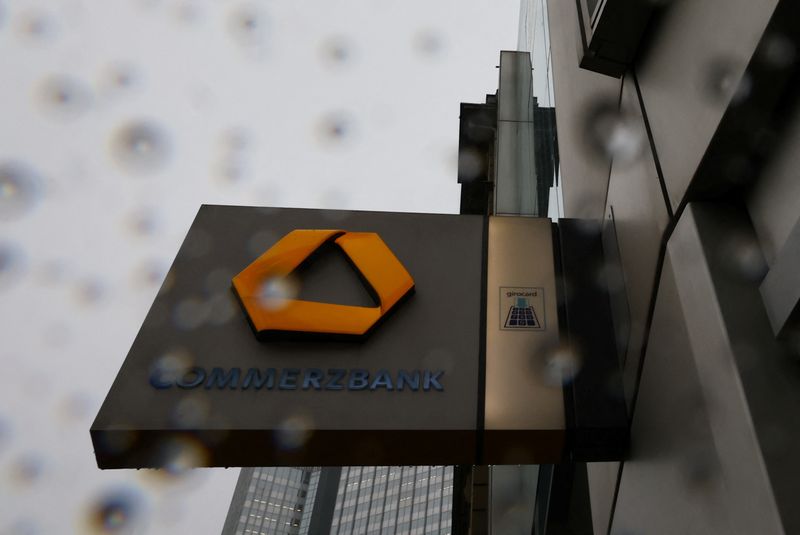 Berlin says no meeting between German, Italian ministers on UniCredit's Commerzbank ambitions