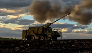 Ukrainian Artillery Crew Sees No Prospect Of Cease-Fire