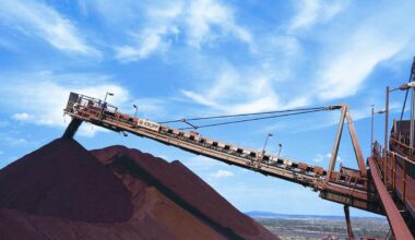 Rio Tinto investors reject call to drop London listing