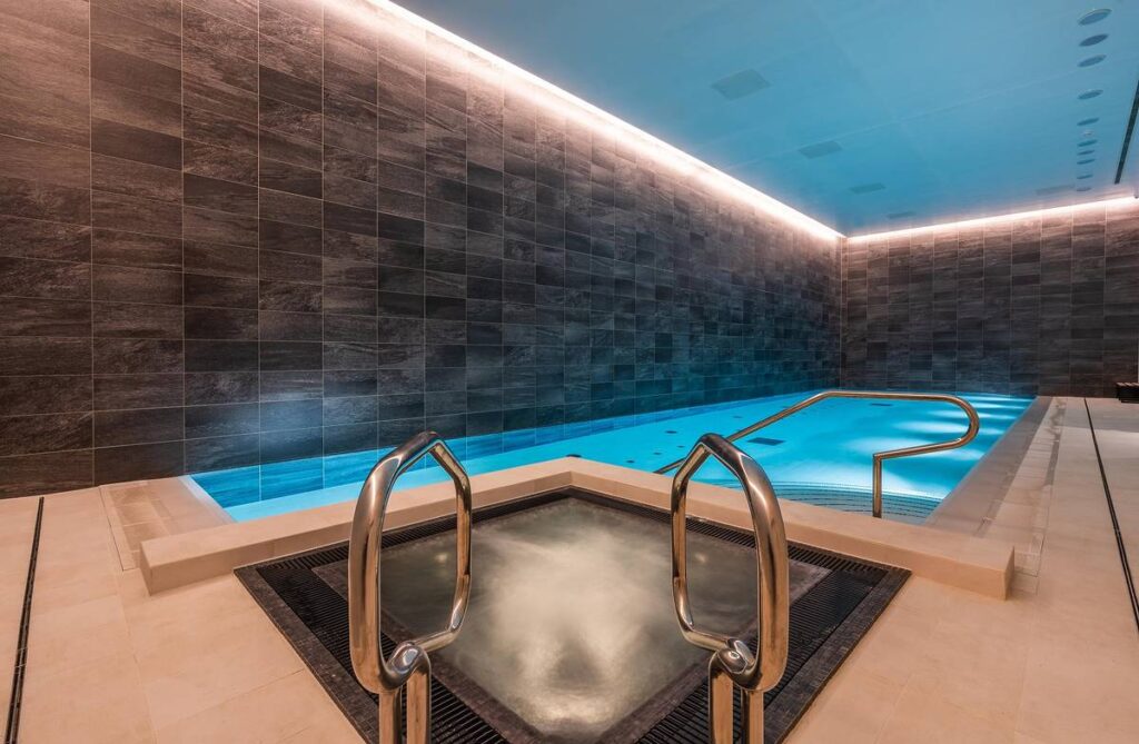 18m swimming pool and hot tub at one of the hotel pools in manchester, citysuites two