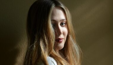 Meet the Mental Health Podcaster Sounding the Alarm on AI