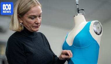 Australia's fashion industry faces tariff hit but experts say it's been in decline for decades