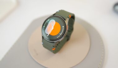 Buy a Samsung Galaxy Watch 7 and get a free SmartTag2 Bluetooth tracker - here's how - ZDNet