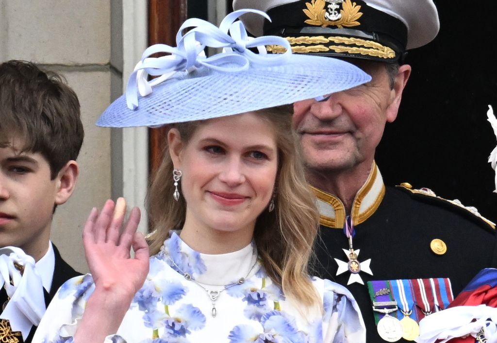 Lady Louise Windsor waves from balcony at King Charles's coronation