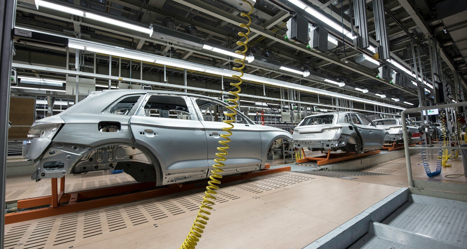 Jaguar Land Rover Boss Says US Factory Can't Be Disregarded