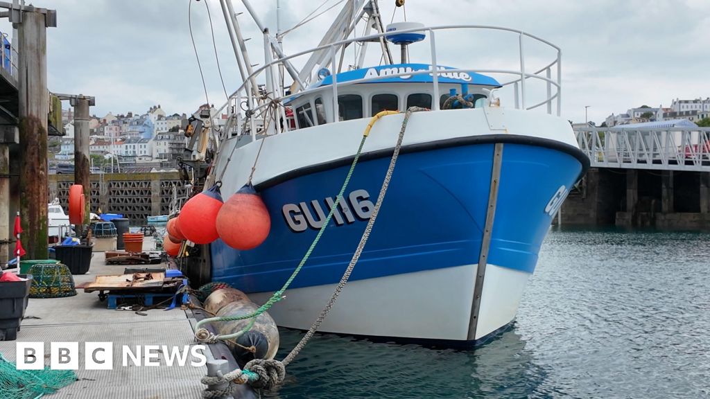 Guernsey fishermen appeal for better deal with EU