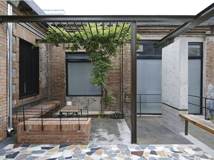 The Wind H Art Center (Phase II&Phase III) / Jin Qiuye Studio - Exterior Photography, Brick