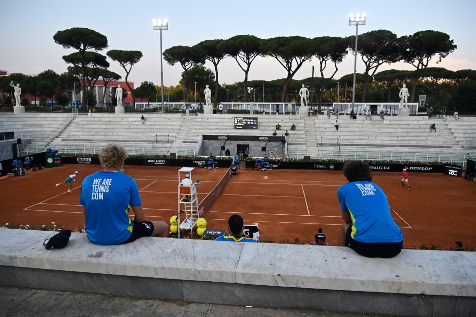 Fans are treated to an intimate view