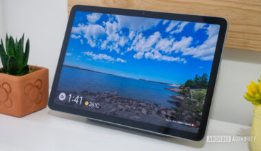 google pixel tablet photo frame 2