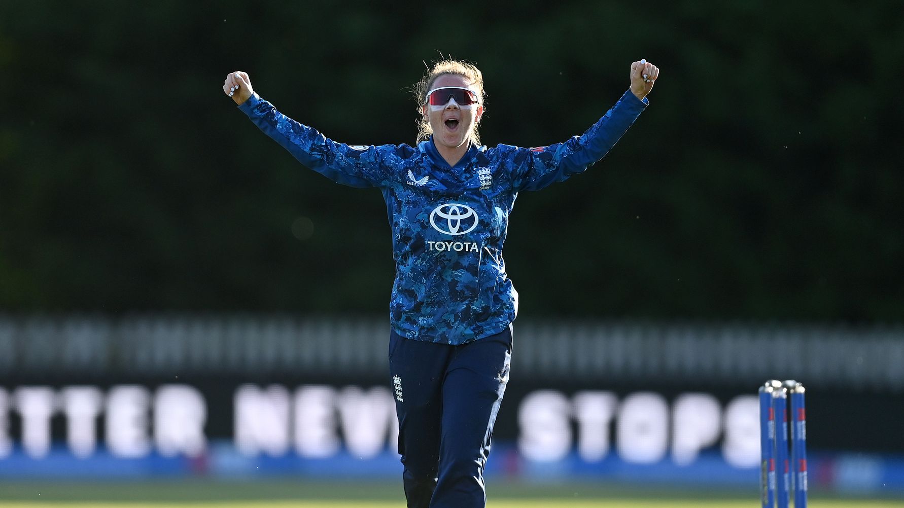 Smith five-for on debut backs up Jones and Beaumont tons in big England win