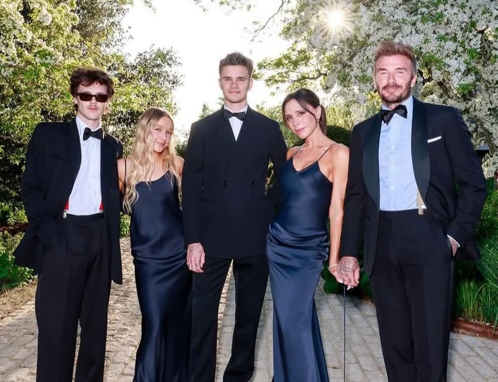 Victoria Beckham ‘appears to snub’ son Brooklyn in post from husband David’s lavish 50th birthday party - London Evening Standard
