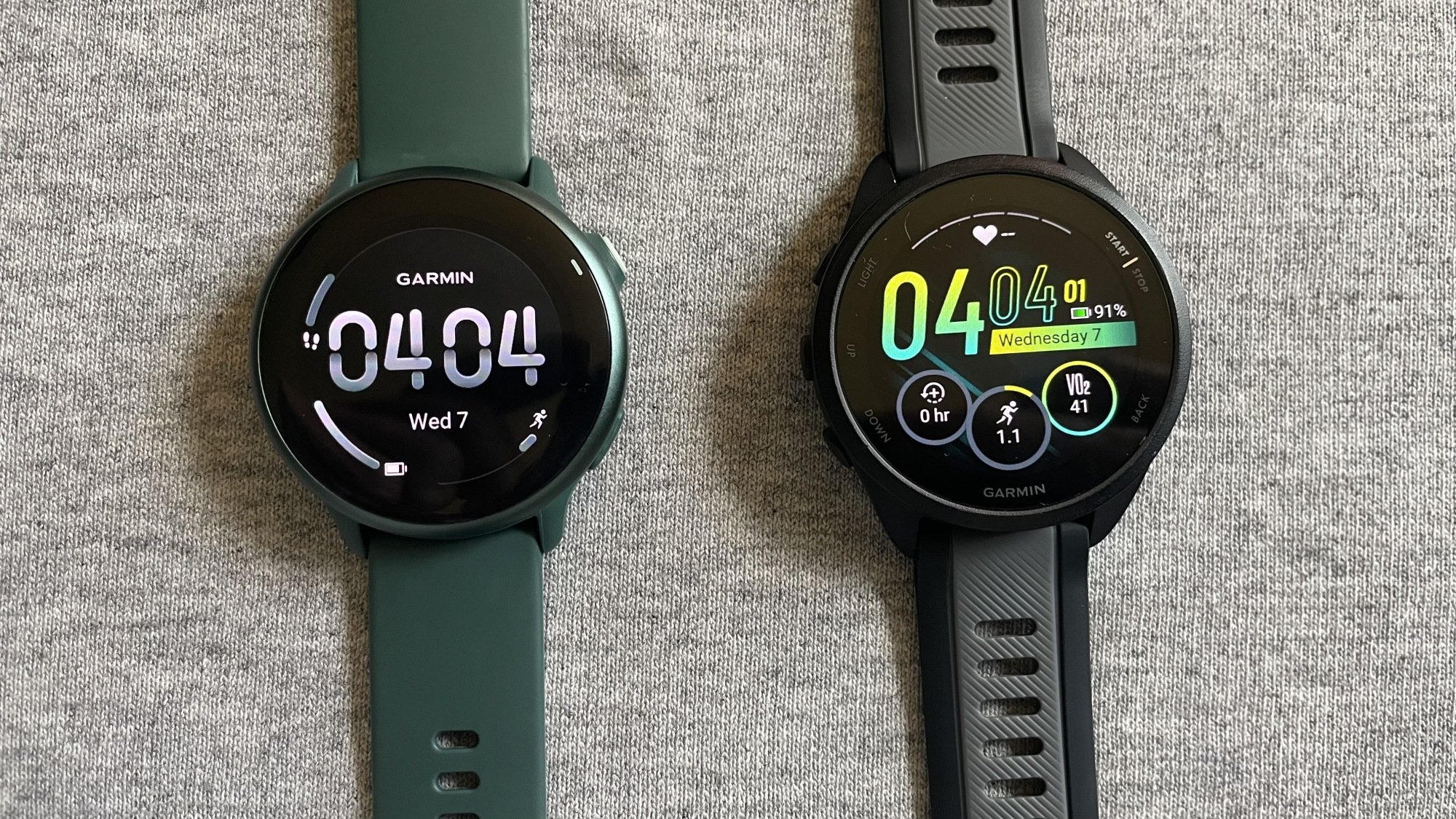 Left: Vivoactive 6. Right: Forerunner 165.