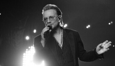 Bono: Stories of Surrender on Apple TV Plus