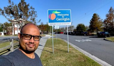 I Always Pack These 9 Gadgets on Summer Road Trips
