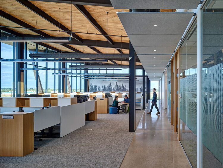 Kreg Tool Corporate Headquarters / Neumann Monson Architects - Interior Photography