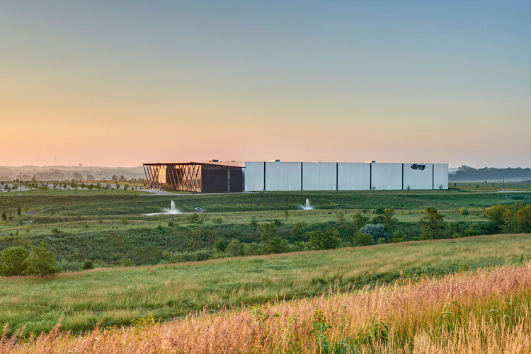 Kreg Tool Corporate Headquarters / Neumann Monson Architects - Image 12 of 17