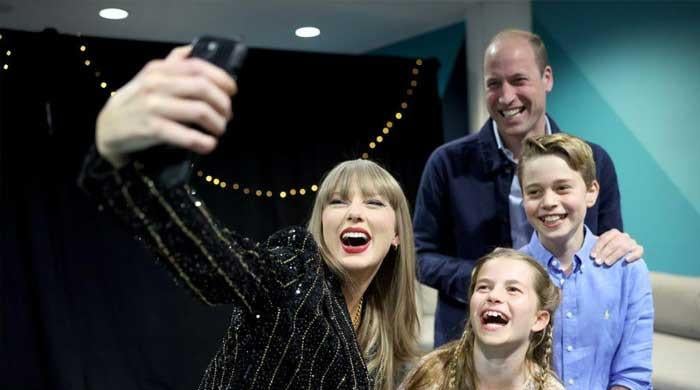 Prince William, George, and Charlotte's selfie with Taylor Swift breaks records