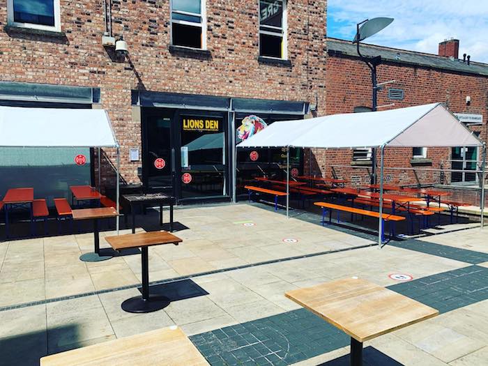 The best live music bars and small gig venues in Manchester
