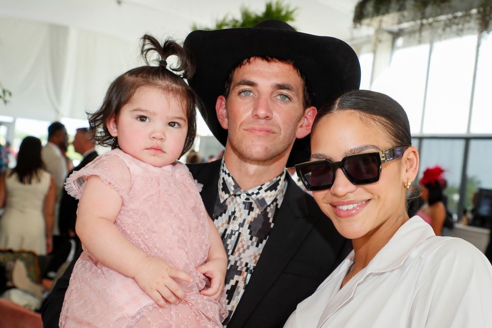 Sunny, Alex, and Cassie Fine at the Preakness 147.