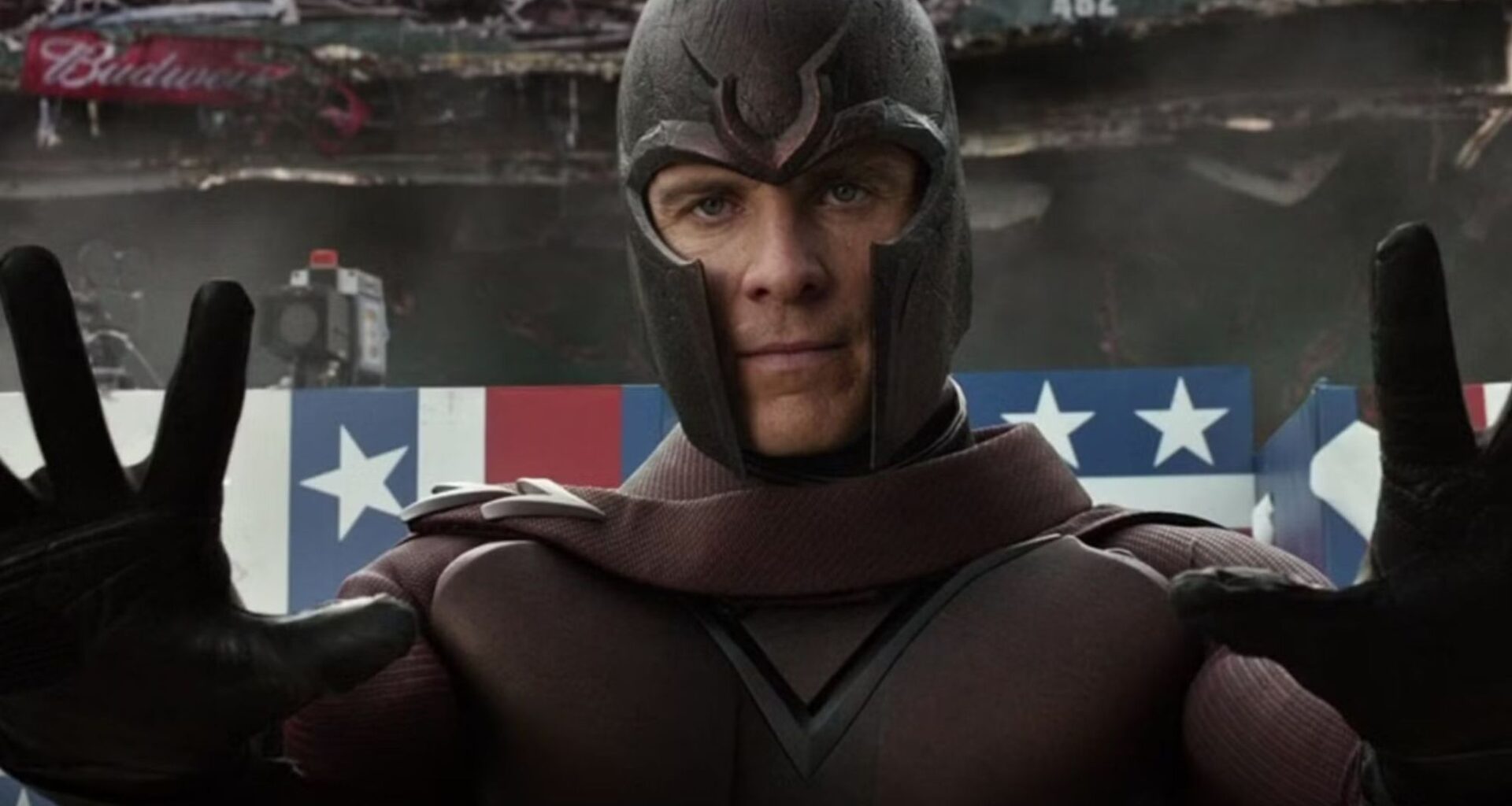 Magneto using his powers in X-Men: Days of Future Past.