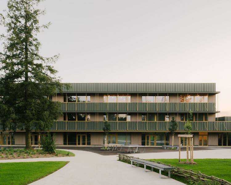 Maryse Bastié Middle School Reconstruction / Tectoniques Architects - Exterior Photography, Courtyard