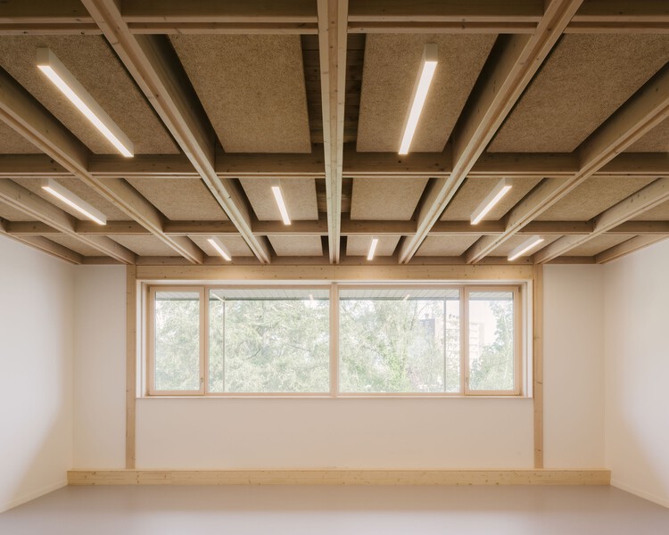 Maryse Bastié Middle School Reconstruction / Tectoniques Architects - Image 13 of 28