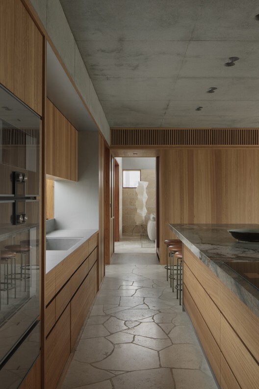 New Castle / Anthony St John Parsons - Interior Photography, Kitchen, Wood, Countertop