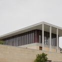 New Castle / Anthony St John Parsons - Image 2 of 36