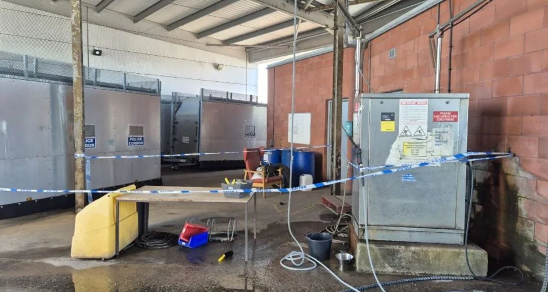 Two armed cops in hospital after being burned with corrosive chemicals while washing patrol car in Glasgow