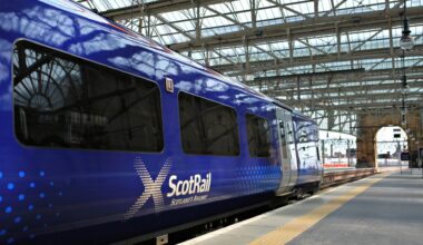 Edinburgh Marathon runners blast ScotRail as they risk 'being stranded' over packed trains