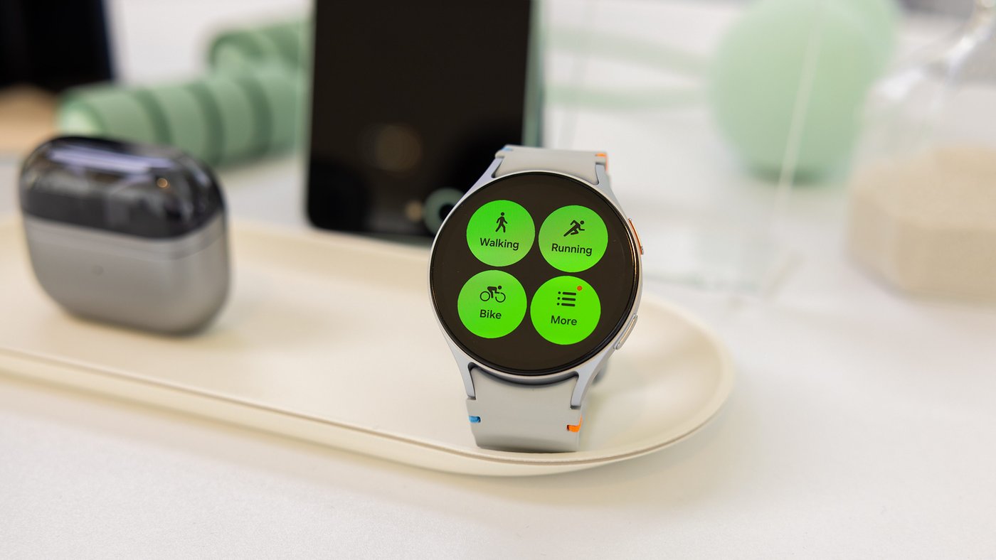 Galaxy Watch 7 Hits Its Lowest Price Yet