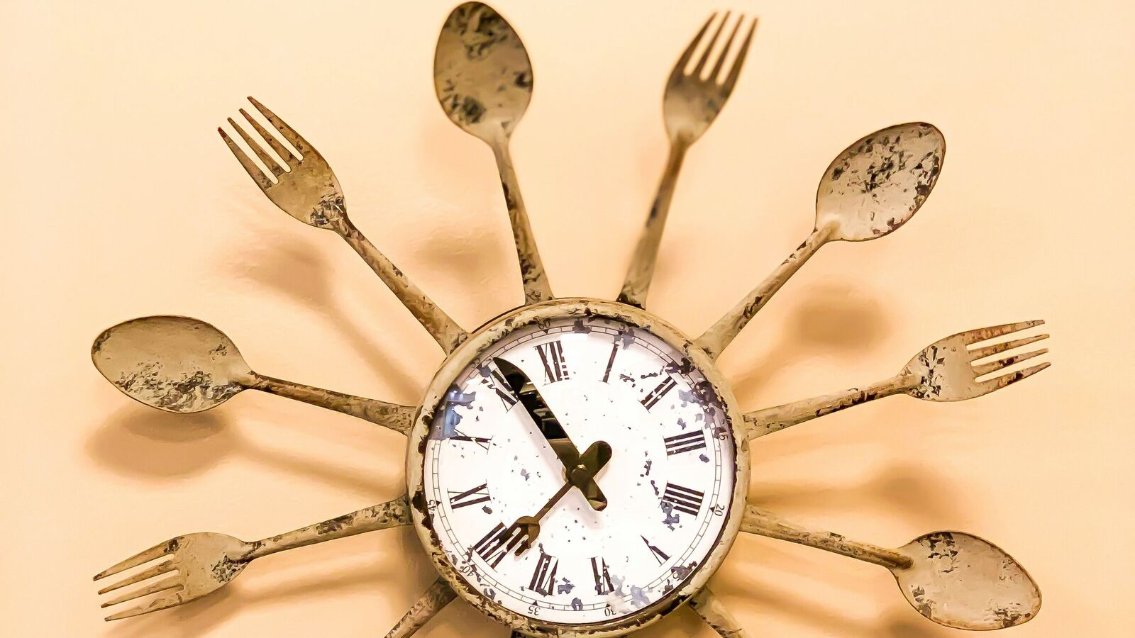 The rise of chrononutrition: why the timing of your meals matters more than ever