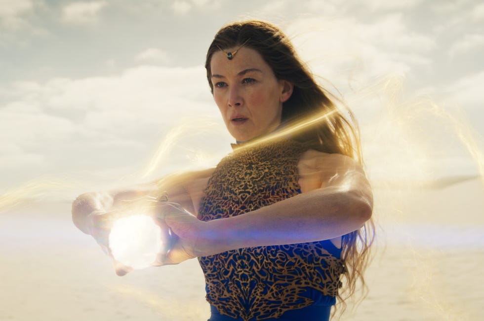 rosamund pike, the wheel of time season 3