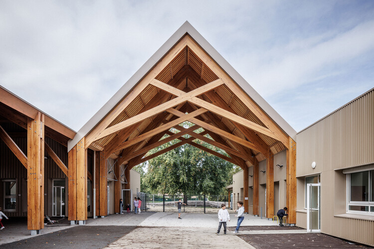 School Group Cap de Bos / BPM Architectes - Exterior Photography