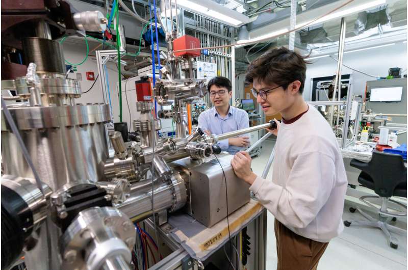 Scientists discover one of the world's thinnest semiconductor junctions forming inside a quantum material