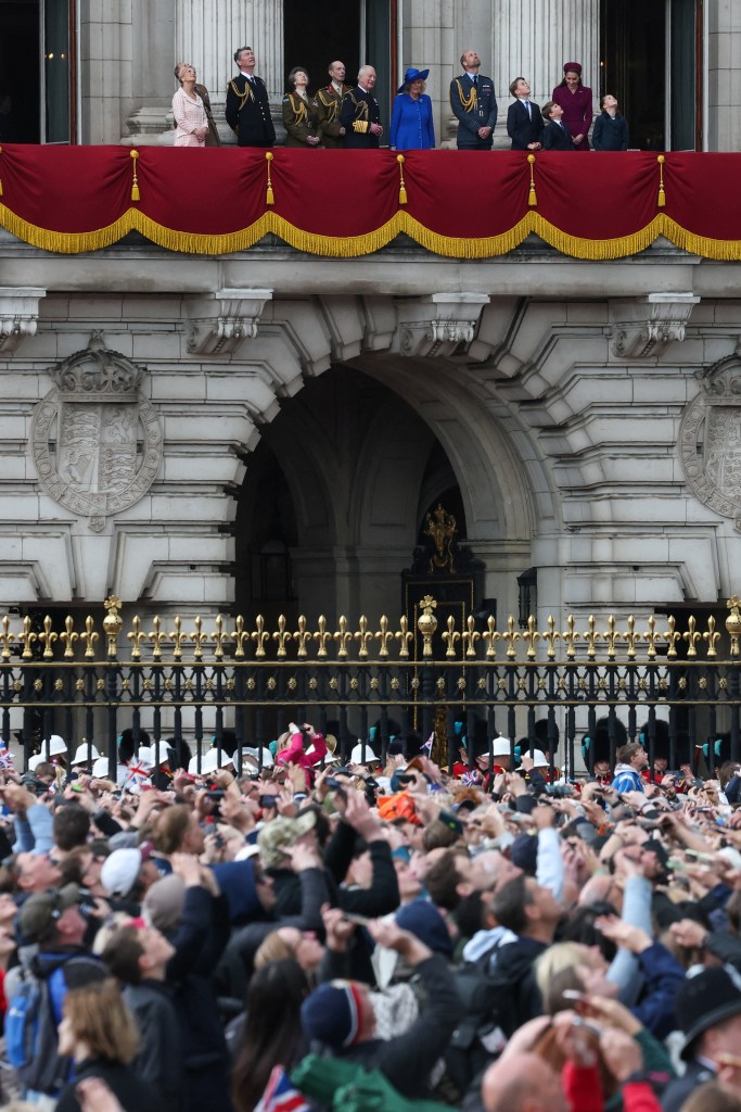Hundreds of guests gathered to attend outside Buckingham Palace