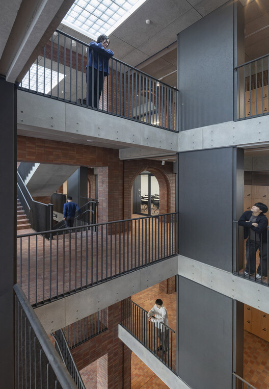 Sosho-Kan at Kyoto University of the Arts / Takenaka Corporation - Interior Photography, Brick, Concrete